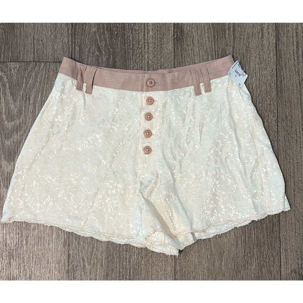 Free People Cream & Tan Floral Lace Button-Front High Rise Shorts Boho Size 8 - Picture 2 of 5